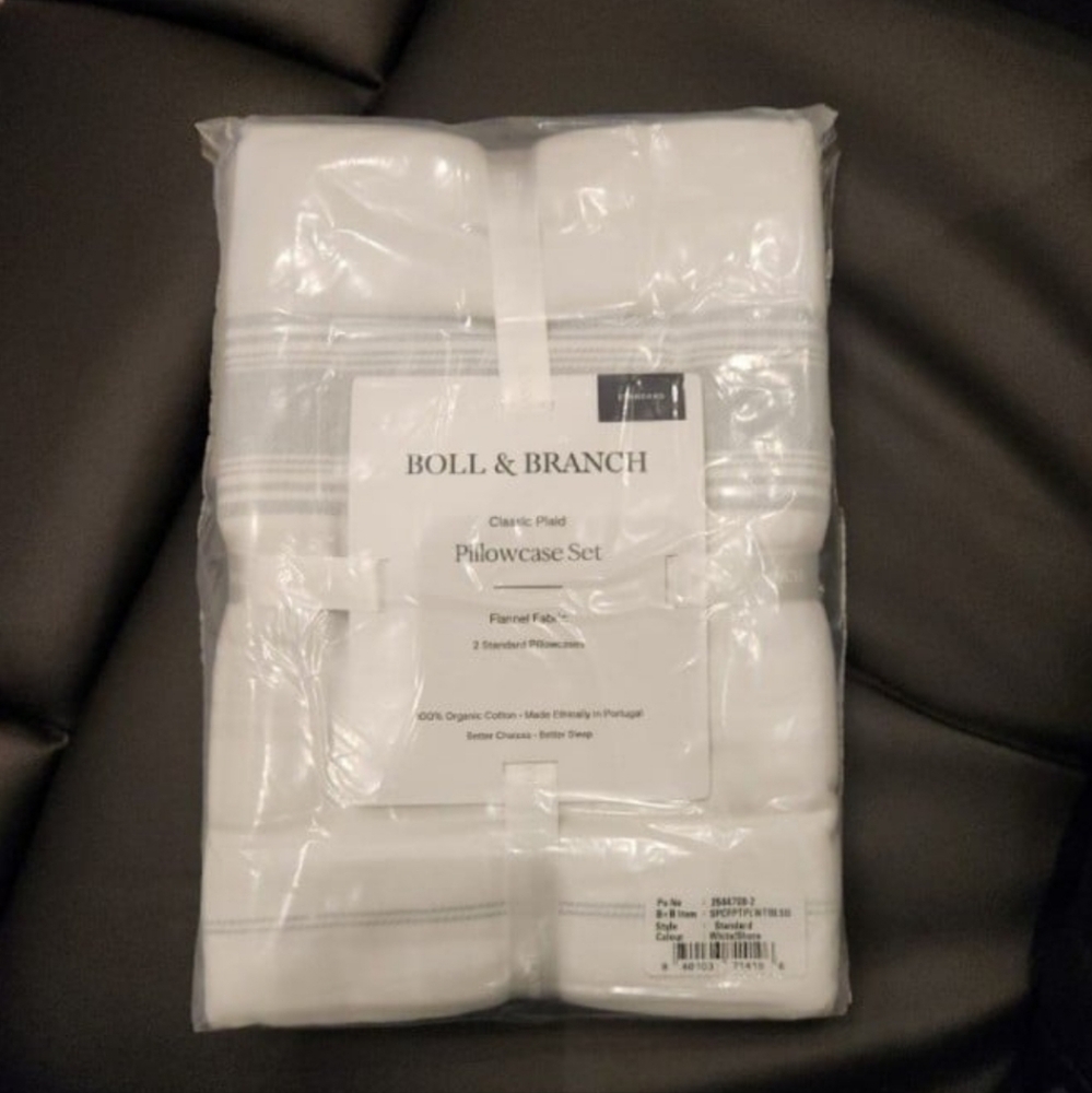NEW Boll & Branch FLANNEL pillow cases. Set of 2. Standard. New with tags
